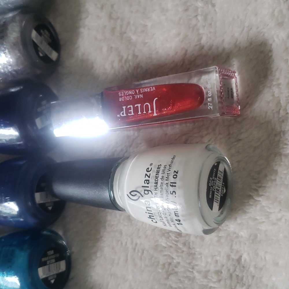 China Glaze nail polish - Picture 4 of 5